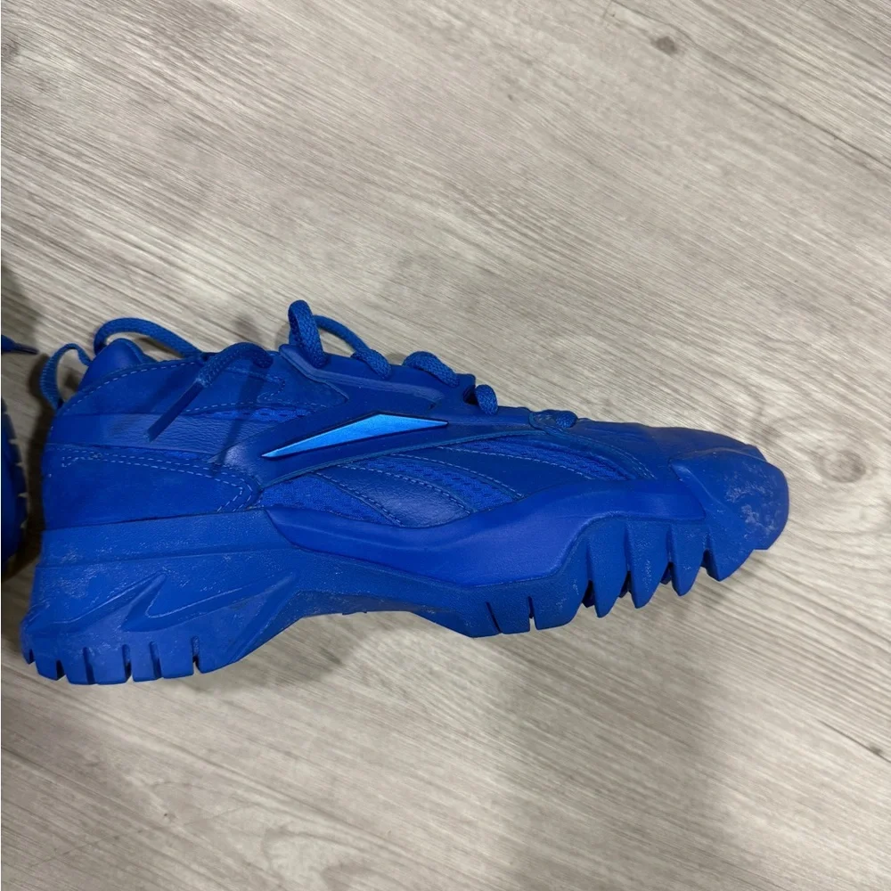 Cardi B x Reebok - Picture 2 of 2